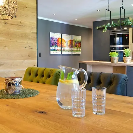 Mama - Luxus Und Lebensfreude